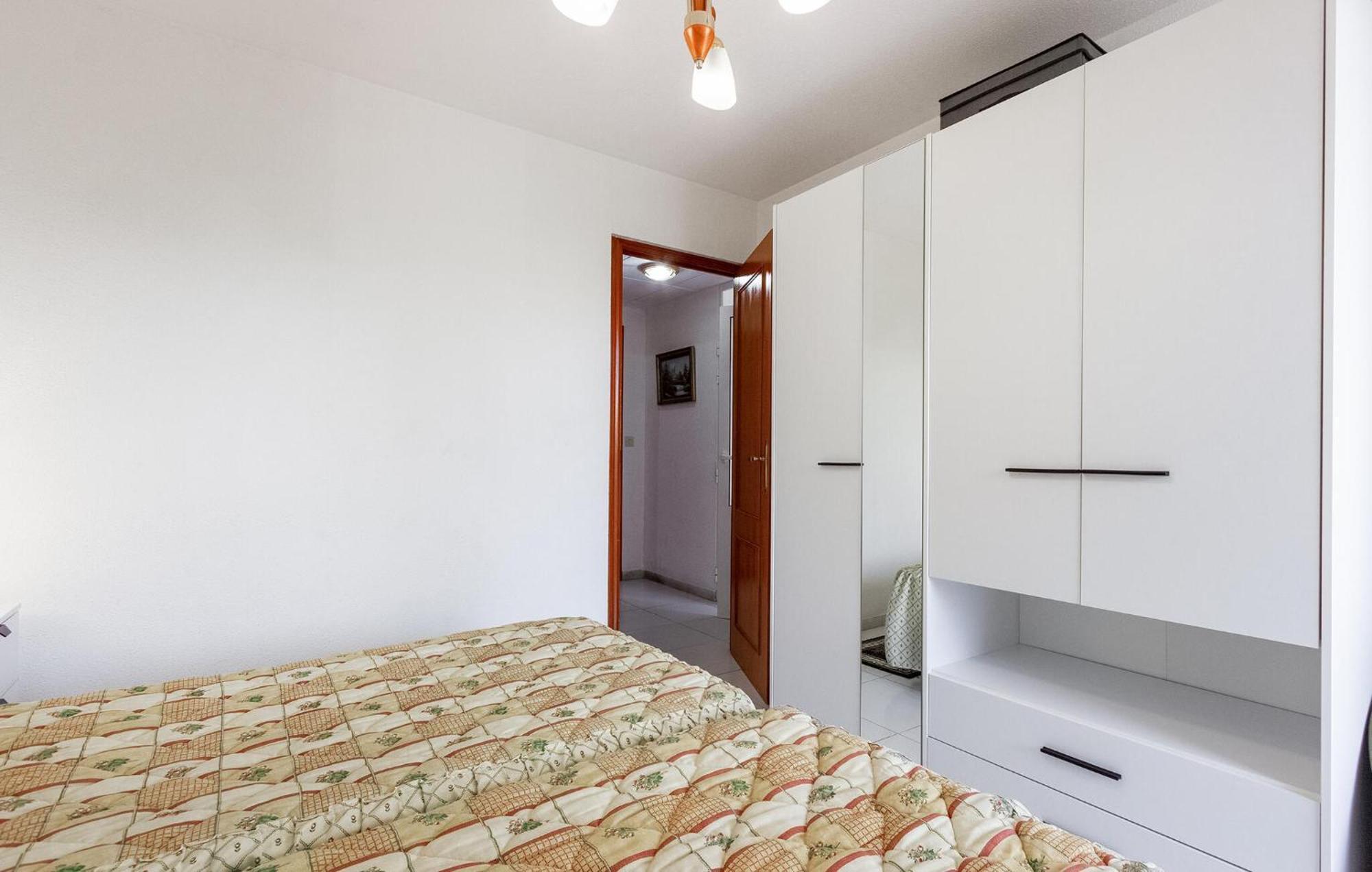 Nice Apartment In Torrevieja With Kitchen Exterior foto